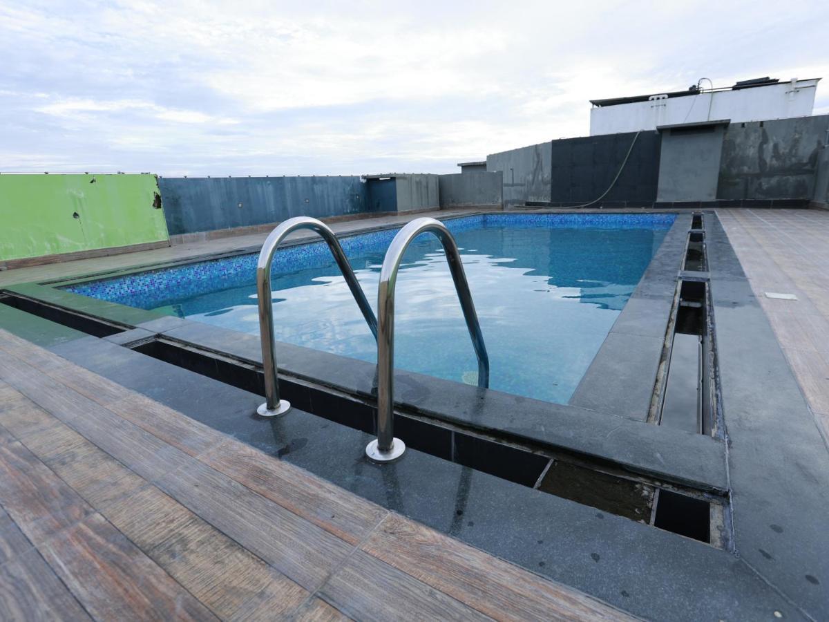 Transit Suites By Grandwest Nedumbassery Exterior photo